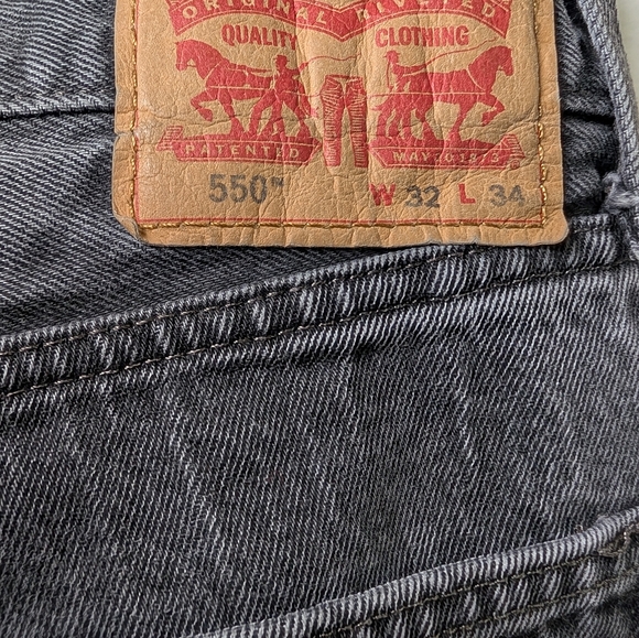 Levi’s 550 Men’s 32x34 Black Relaxed Fit Tapered Leg Jeans 90s Workwear Normcore - Picture 5 of 8